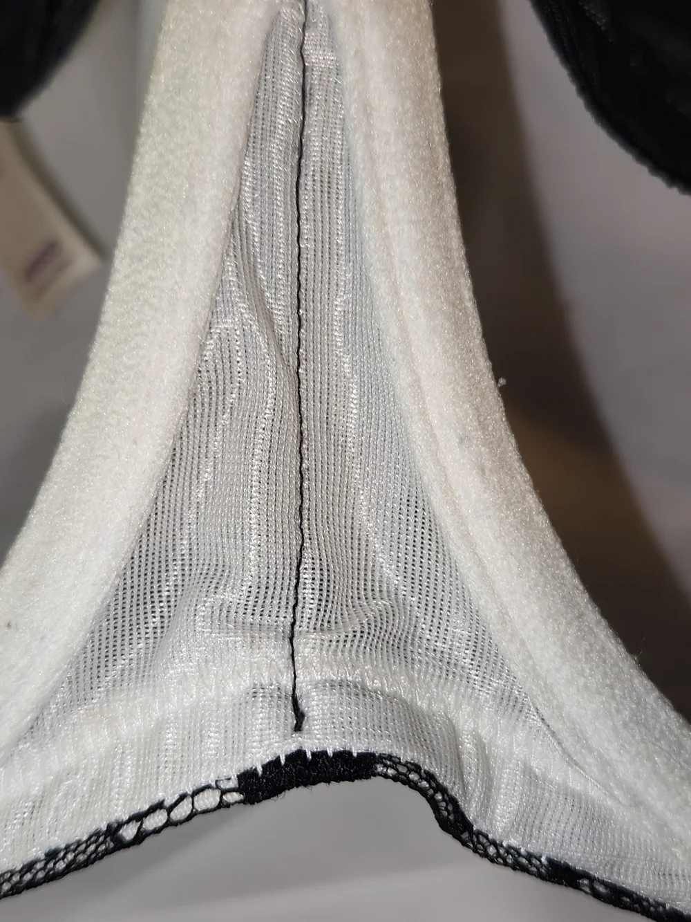 Black & White Lace Underwire Bra 40DDD